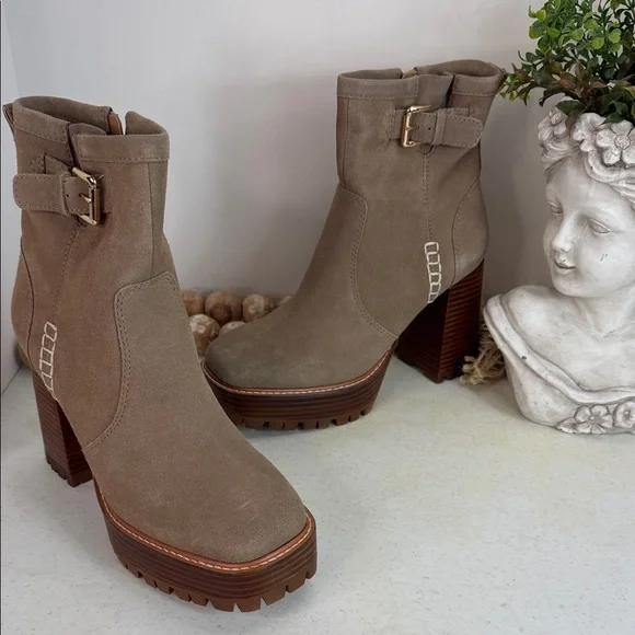 Steve Madden Summit Women's Boots Taupe Suede Size 8.5 NWOB - Picture 2 of 9